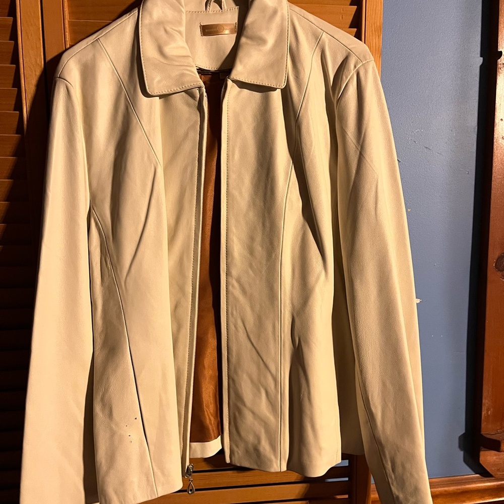 Elegant Cream Women's Jacket